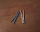 2 pegs