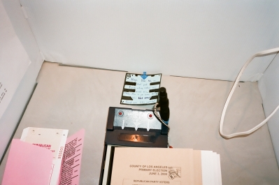 NoteInBooth.JPG NoteInBooth.JPG