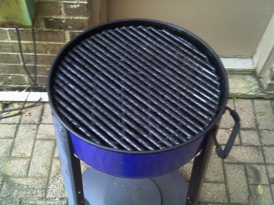 Kiss a grill1