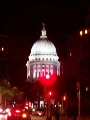 the Capitol powers up its lazors!!!1!