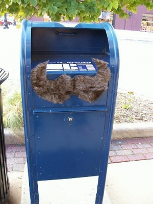 handlebar mailbox