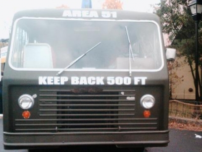 keep back 500 ft from this mustache